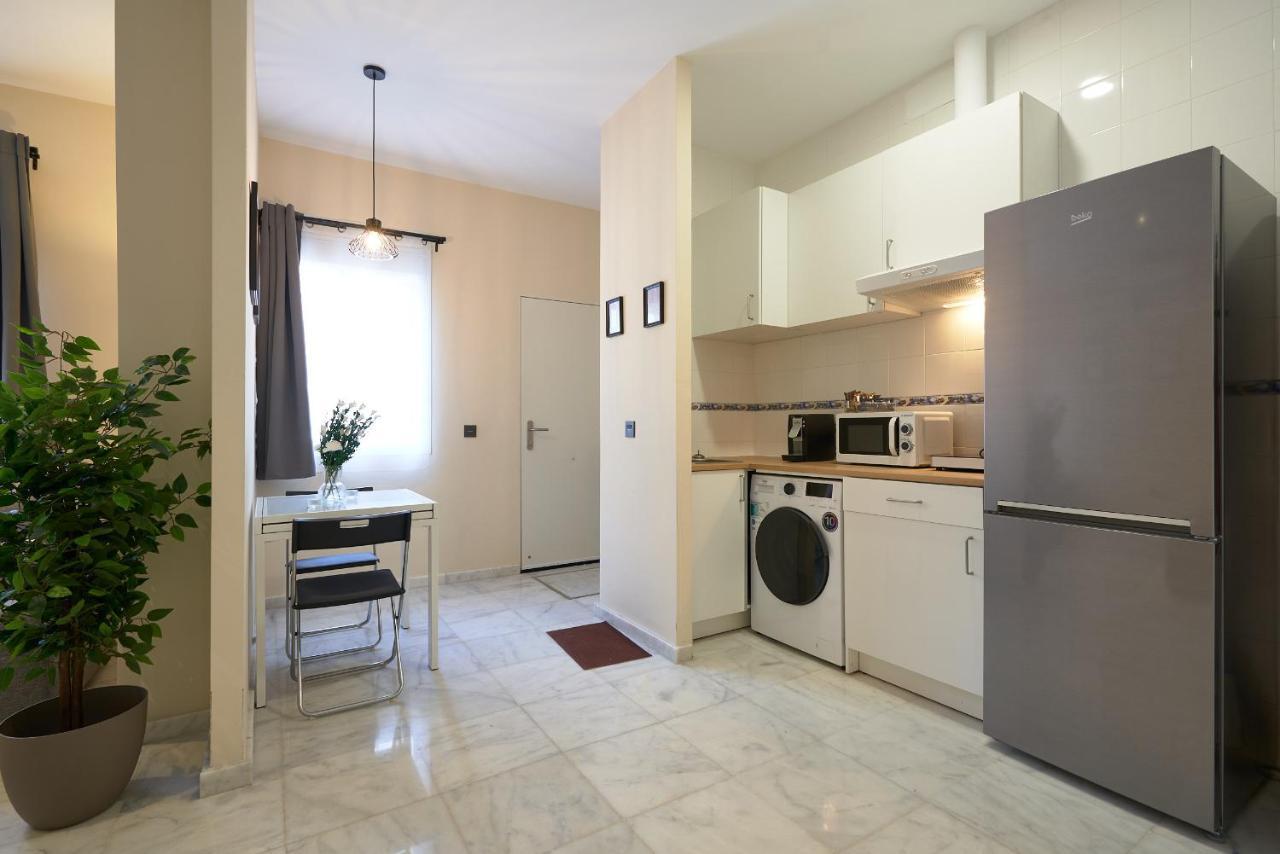 Apartamentos Tejares De Triana 16B Севиля Екстериор снимка
